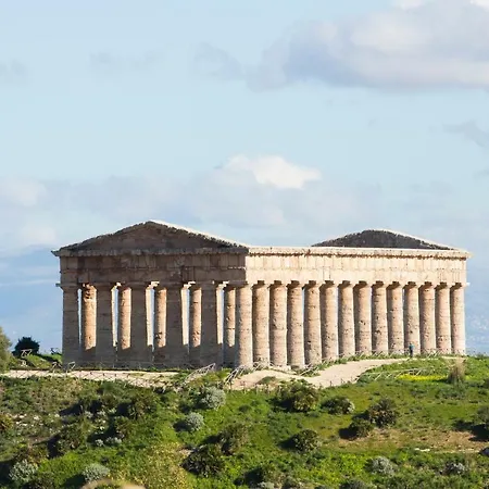La Dimora Di Segesta Bed & Breakfast *