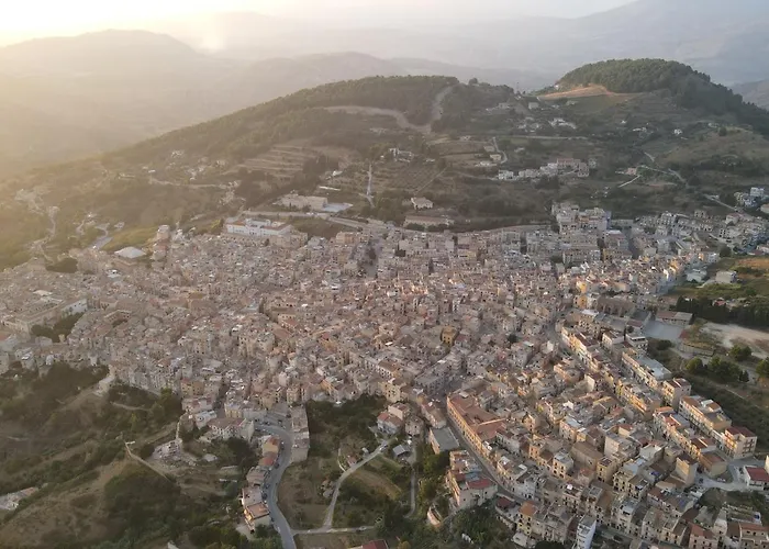 公寓 La Dimora Di Segesta 卡拉塔菲米